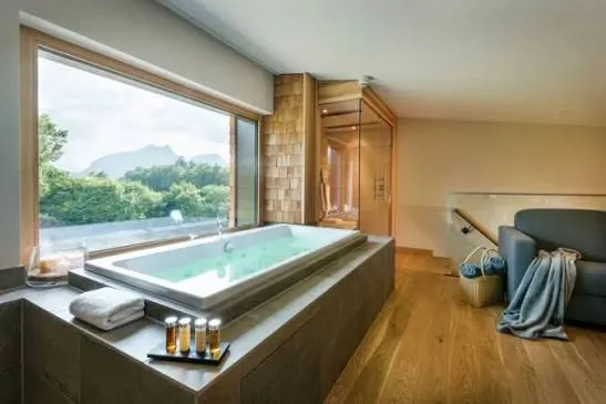 Jacuzzi Systems Thumbnail 3